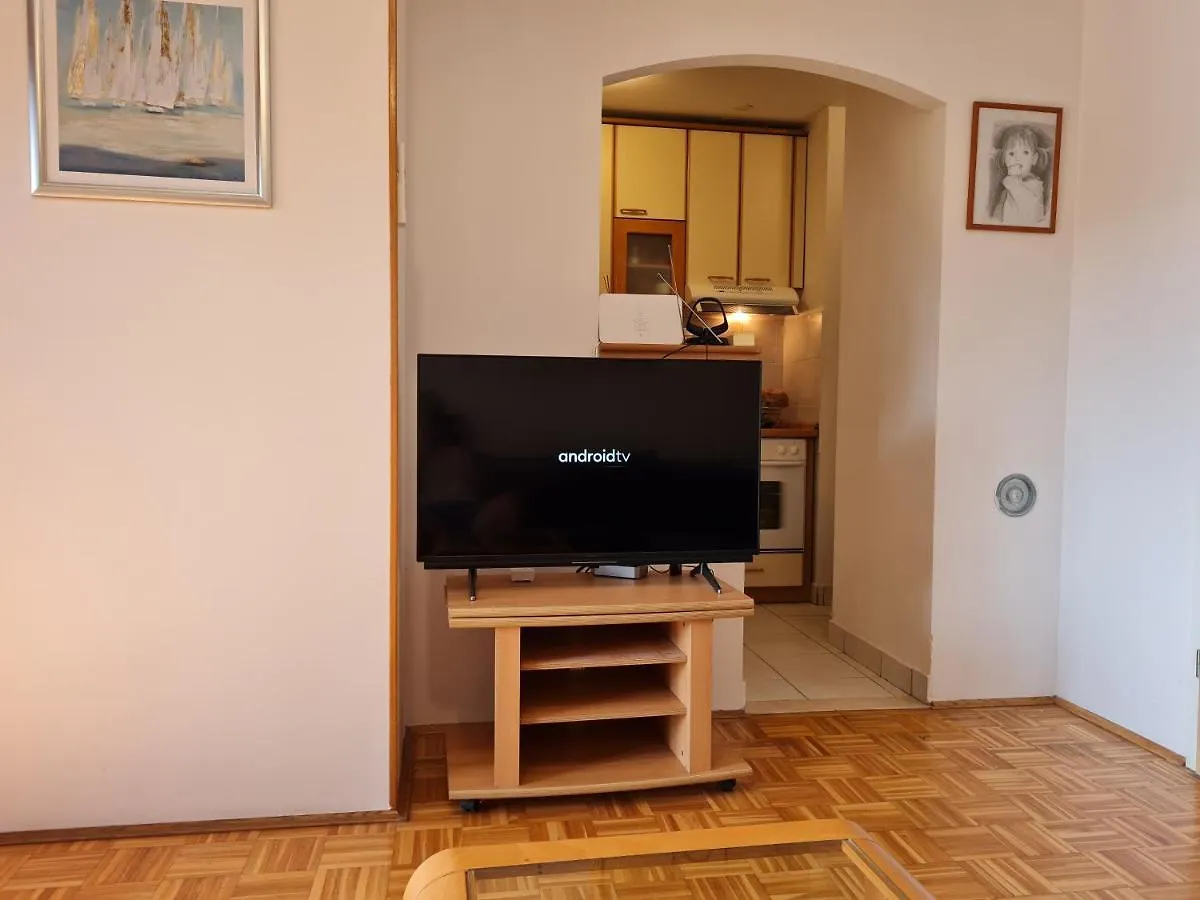 Veselka Apartment Split 0*,